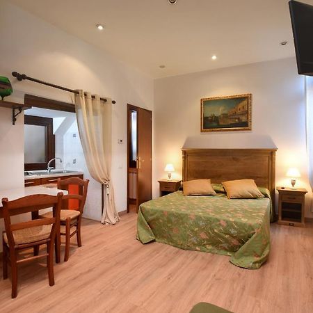 Апартаменти At 1 Minute From San Marco Square Венеція Екстер'єр фото